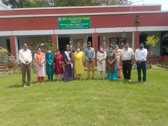 Kavita Sarswal 19 Years Old Girl From Haryana Subtitle Winner Of Miss Teen India Universe