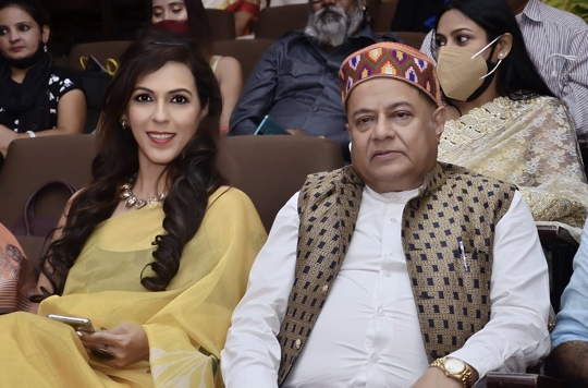 Dr Jyoti Jhangiani  Honoured With Father of Indian Cinema Awards  LEGEND DADASAHEB PHALKE AWARD 2021