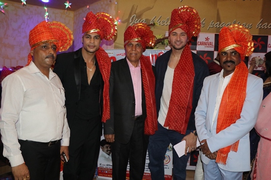 निर्देशक अनीस बारुदवाले की फ़िल्म “3 श्याने” बेहतरीन फैमिली एंटरटेनर  है।