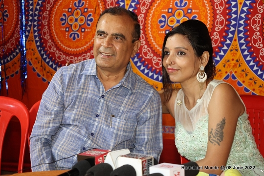 कोविड के दो साल के बाद एक्ट्रेस नेहा बंसल ने कुमार सानू के बंगले में मनाया अपना जन्मदिन