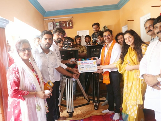 After becoming an MP  Dinesh Lal Yadav Nirhua started shooting in Azamgarh  as well as listening to the complaints of the public