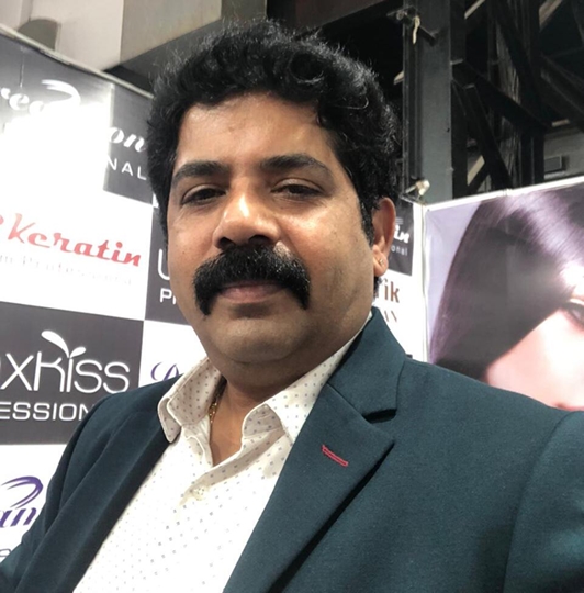 THE Y  Movie Trailer Is Conquering The Hearts Of Millions Of Viewers. Psychological Thriller Is Back To Hit Big Screens