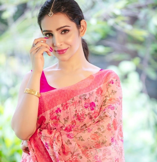 Sheetal Kale Actress  Is Also Active Social Worker And She Does  Commendable Work For The Safety And Welfare Of Animals