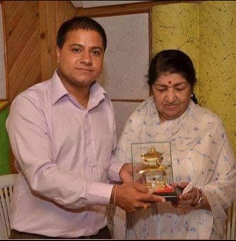 Famous Composer Shikhar Santosh  Who Worked With Lata Mangeshkar  Has Come Up With New Music Video TU HI TO HAI